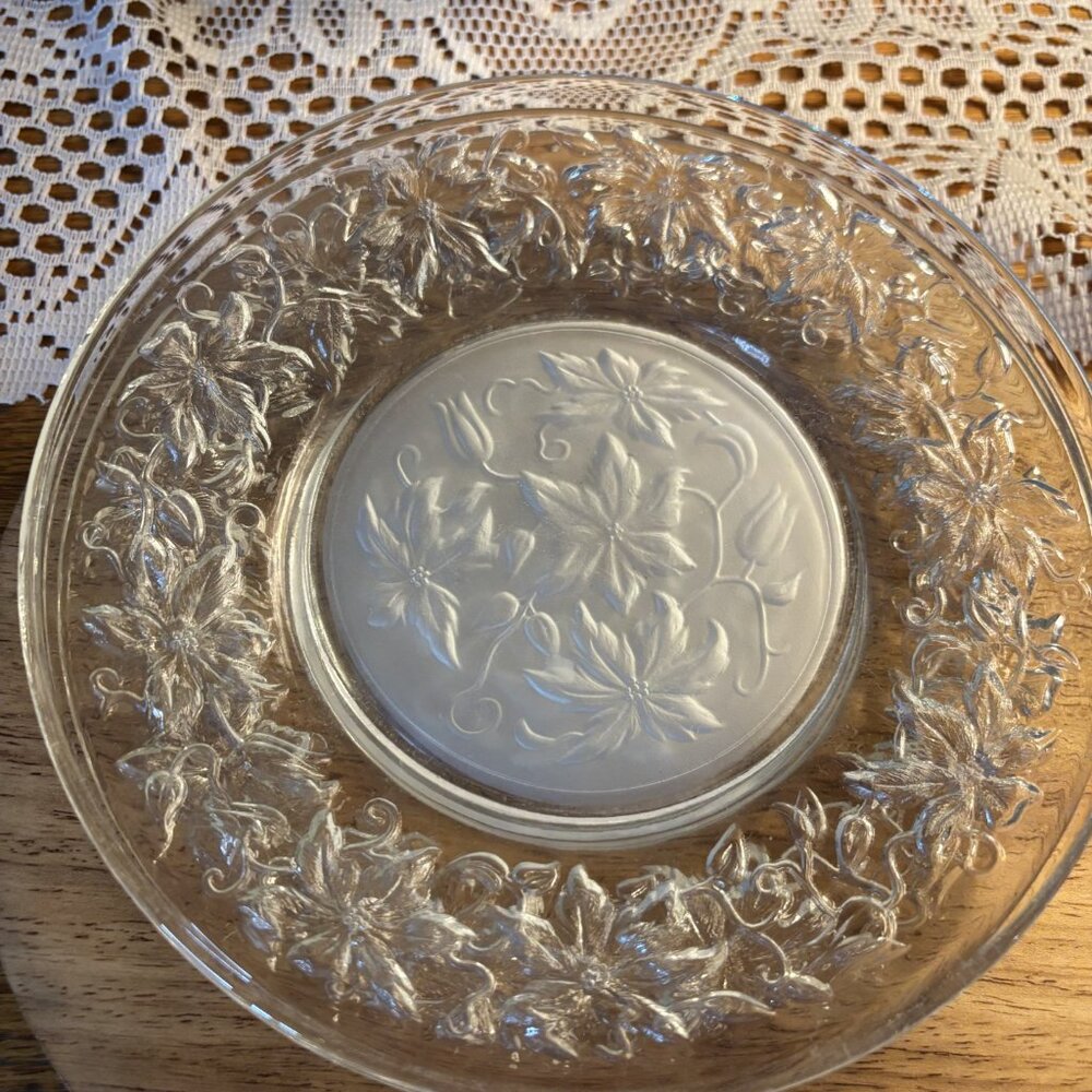 Princess House Fantasia Lunch Plates - Set of 4 - Picture 2 of 2